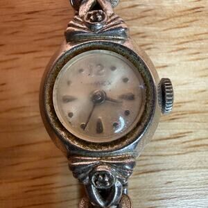 Vintage Timex Ladies Watch Rhodium Plated Stainless Steel Back Bracelet Women’s